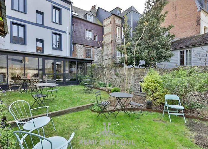 La Maison Du Jardin Center 5 Guests