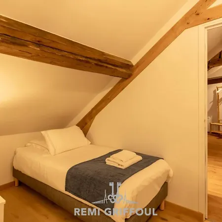 La Maison Du Jardin Center 5 Guests *