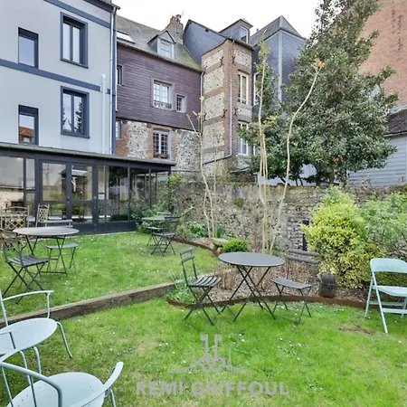 La Maison Du Jardin Center 5 Guests